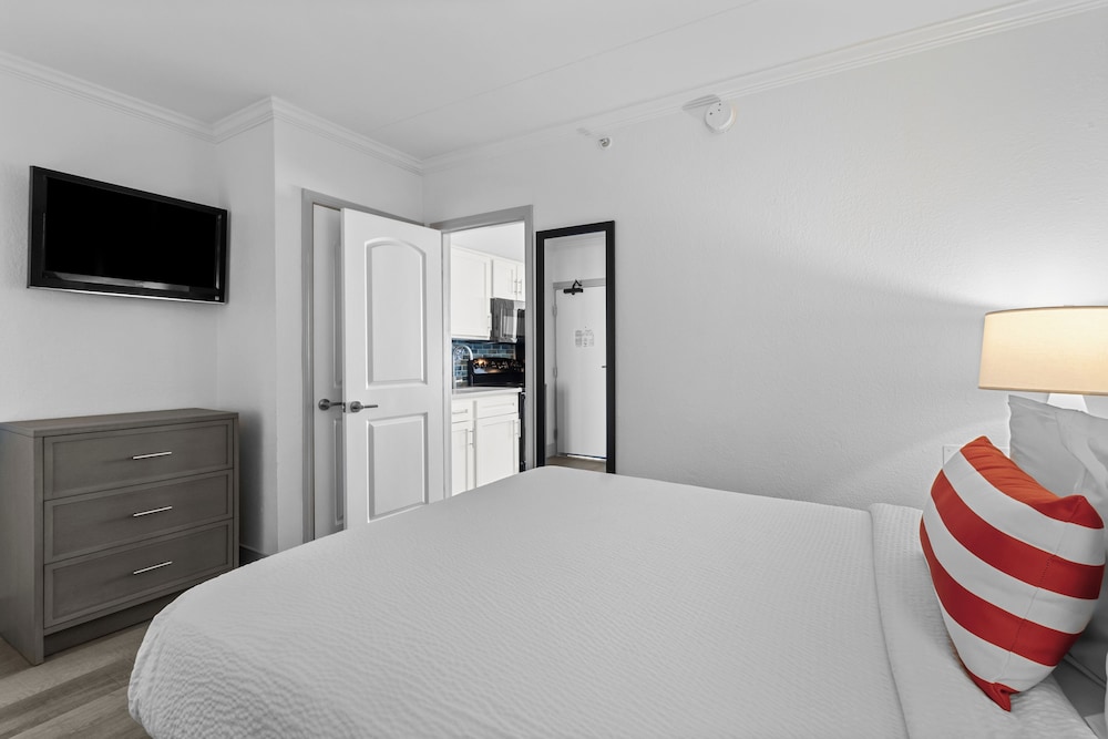 Compass Cove Resort - photo 101