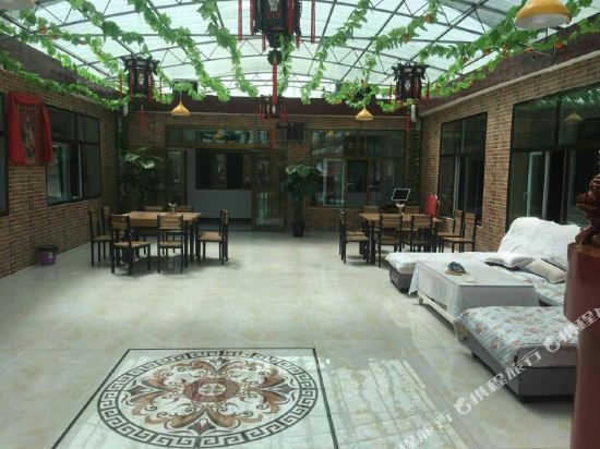 Xiangyun Farmstay Qinghai Lake in Gonghe, People's Republic of China