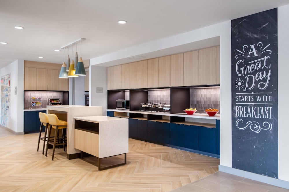 TownePlace Suites by Marriott Milwaukee West Bend - photo 28