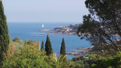 Tourillonne - carbon neutral hotel in Unknown City
