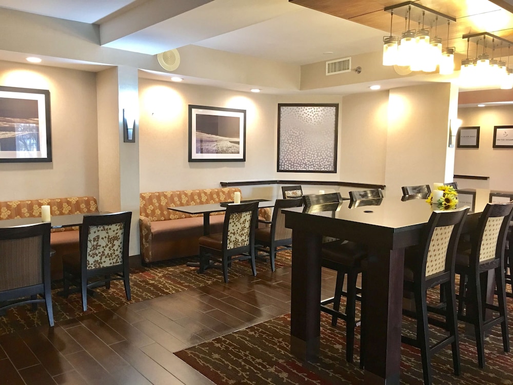 Hampton Inn Sevierville - photo 43