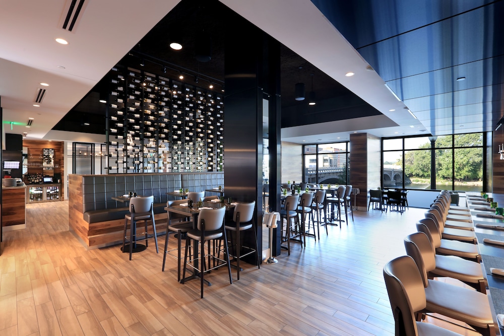 Amway Grand Plaza Curio Collection by Hilton - photo 74