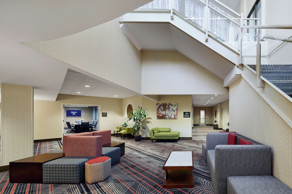 Hampton Inn & Suites Chicago Mt. Prospect - photo 31