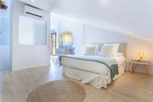 Apartamento MalasaA a Terrace en Madrid — 4-Star Luxury Hotel in Madrid, Spain