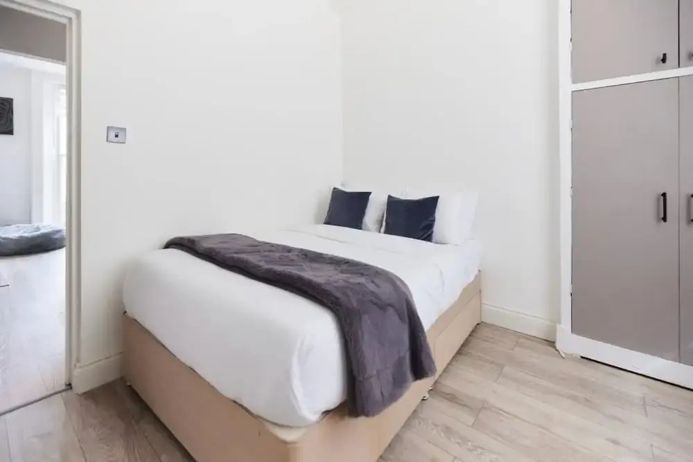 LUX St Johns Wood Apartment Sleeps 7 — 4-Star Luxury Hotel in London, United Kingdom