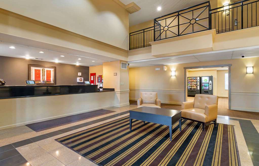 Extended Stay America Overland Park Metcalf - photo 5
