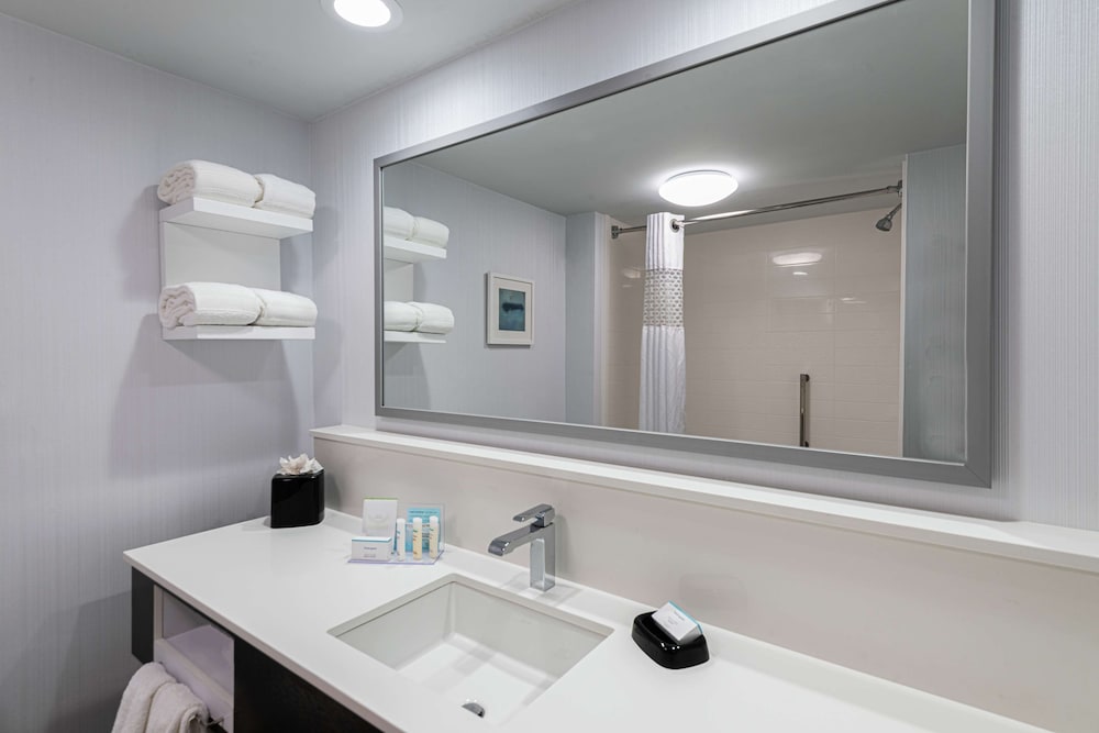 Hampton Inn Waldorf - photo 20