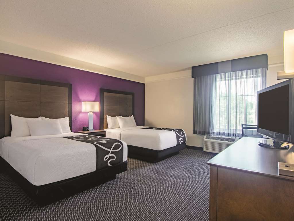La Quinta Inn & Suites by Wyndham Oklahoma City Norman - photo 21