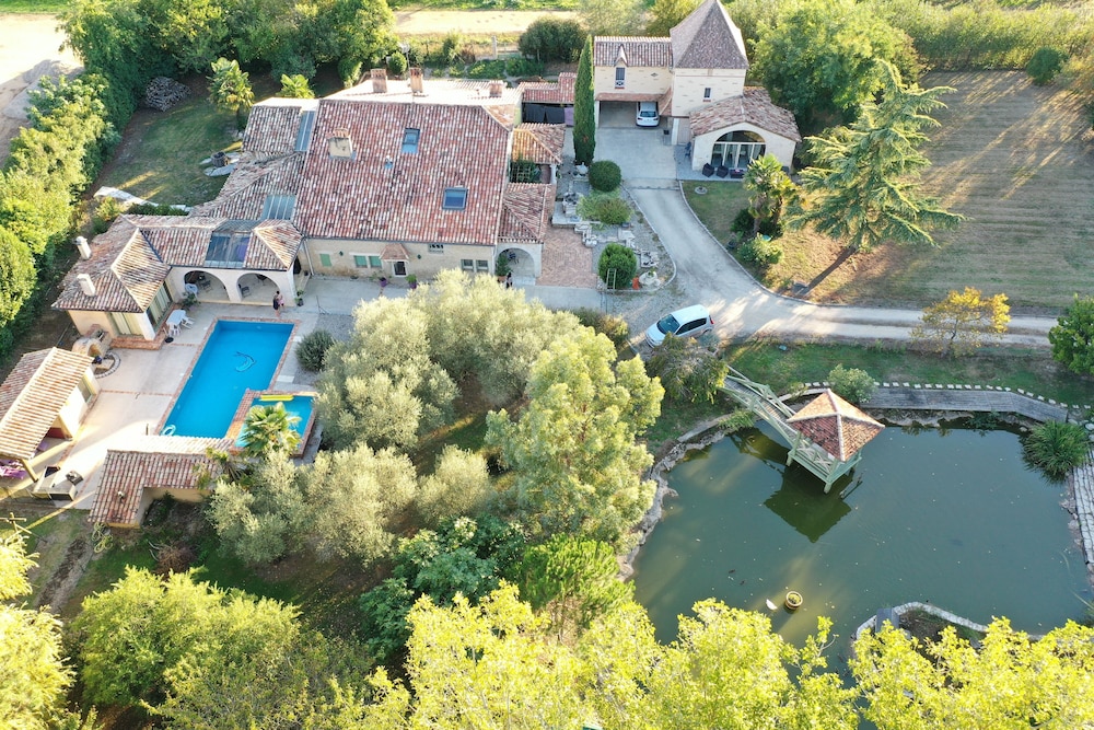 Le Bois de Montpouillan — 4-Star Luxury Hotel in Marmande, France