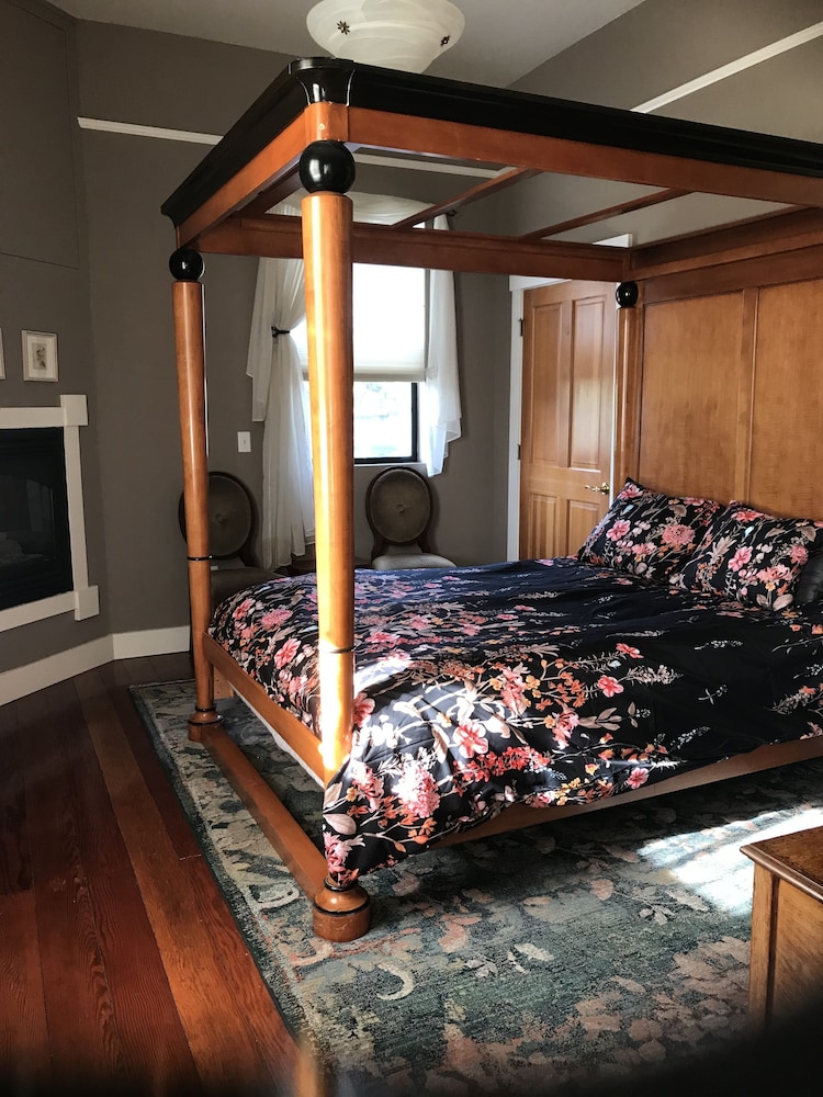 Flora Vista Inn - photo 10