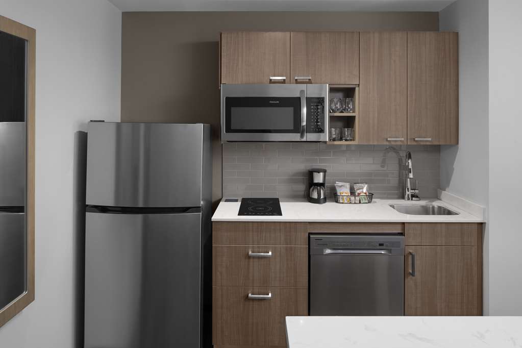 Hyatt House Lansing University Area - photo 36