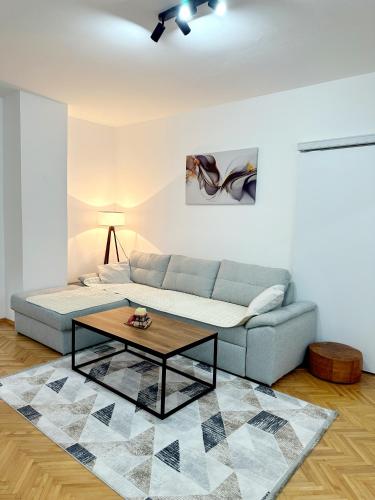 Lina's Apartment Modern & Cozy Central Skopje — 4-Star Luxury Hotel in Skopje, Republic of Macedonia