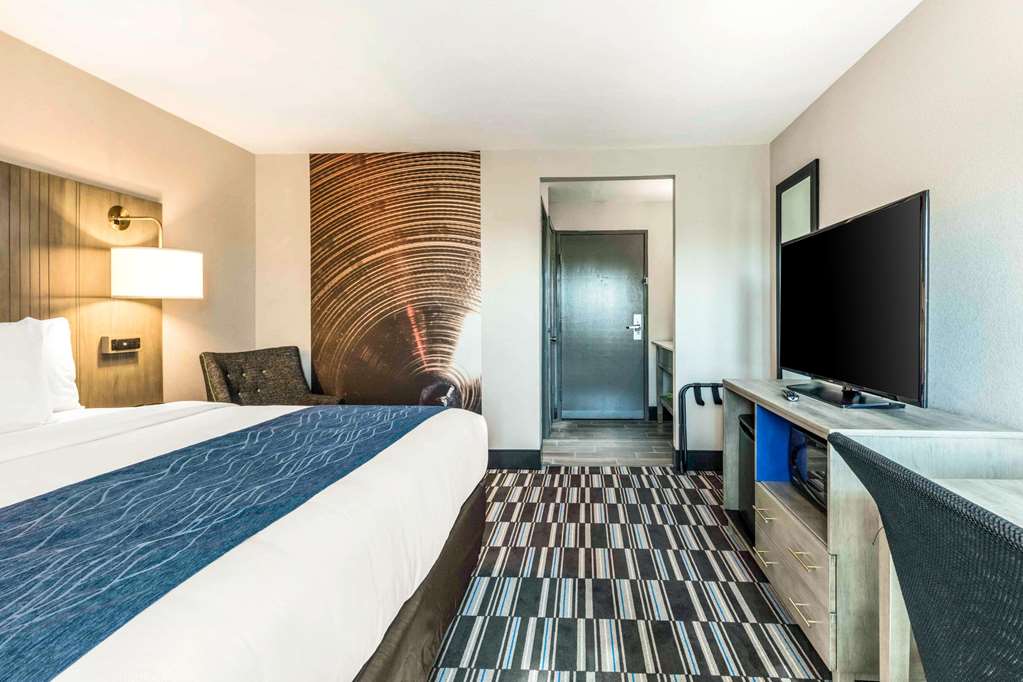 Comfort Inn Memphis Airport West - photo 15