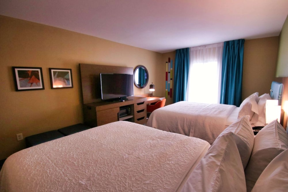 Hampton Inn & Suites Jacksonville Beach Blvd Mayo Clinic - photo 13