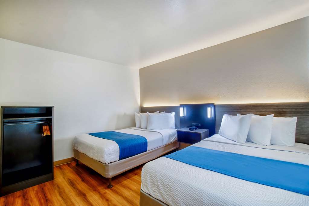 Motel 6 Duluth MN - photo 11