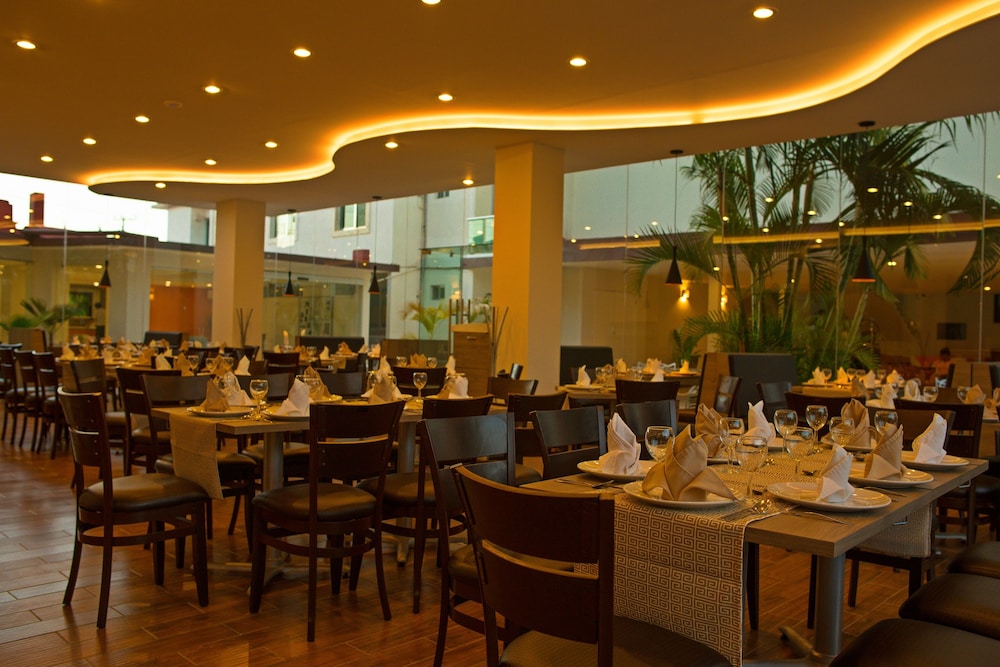 Food court