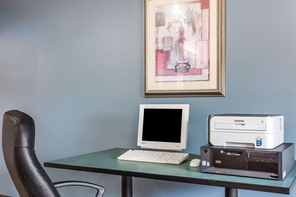 Days Inn by Wyndham Selma - photo 14