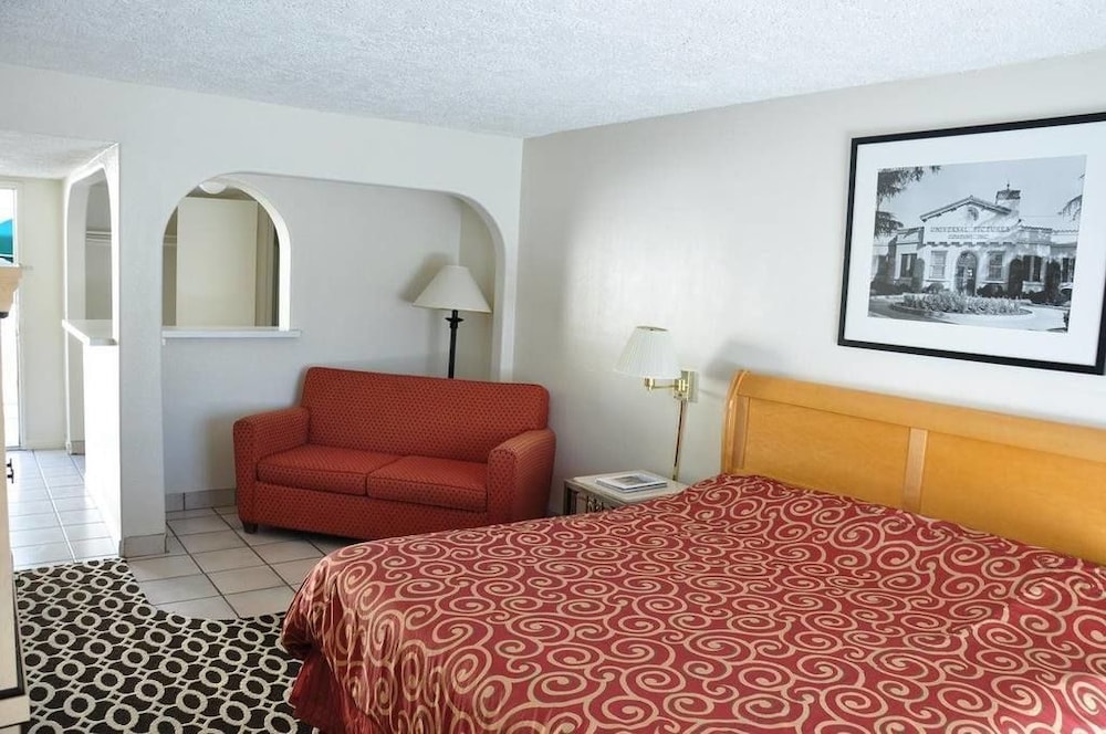 Delos Reyes Palm Springs - photo 6