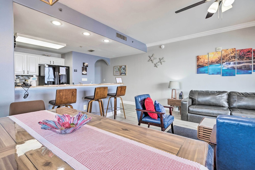 Family Resort Condo with 2 Pools 1 Mi to Disney in Orlando, United States