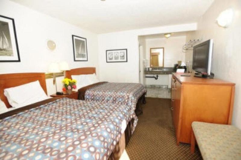 Victoria Motel - photo 29