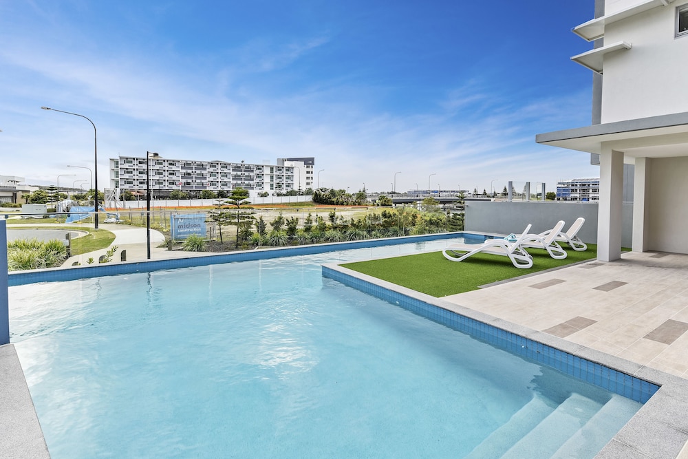 Aquarius Kawana — 4-Star Luxury Hotel in Birtinya, Australia