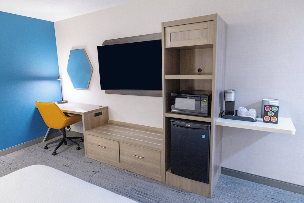 Holiday Inn Express Hotel of Neptune by IHG - photo 44