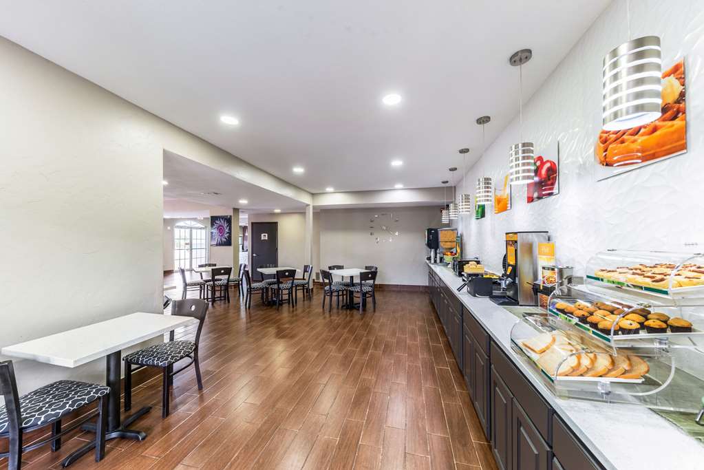 Quality Inn & Suites Canton - photo 29