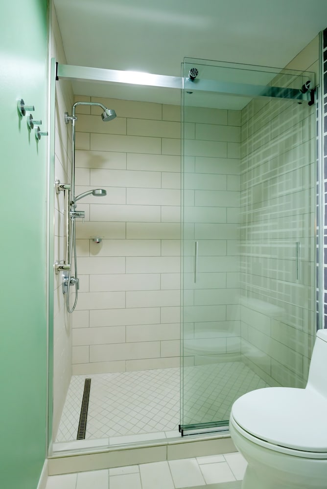 Hotel Indigo Savannah Historic District an IHG Hotel - photo 4