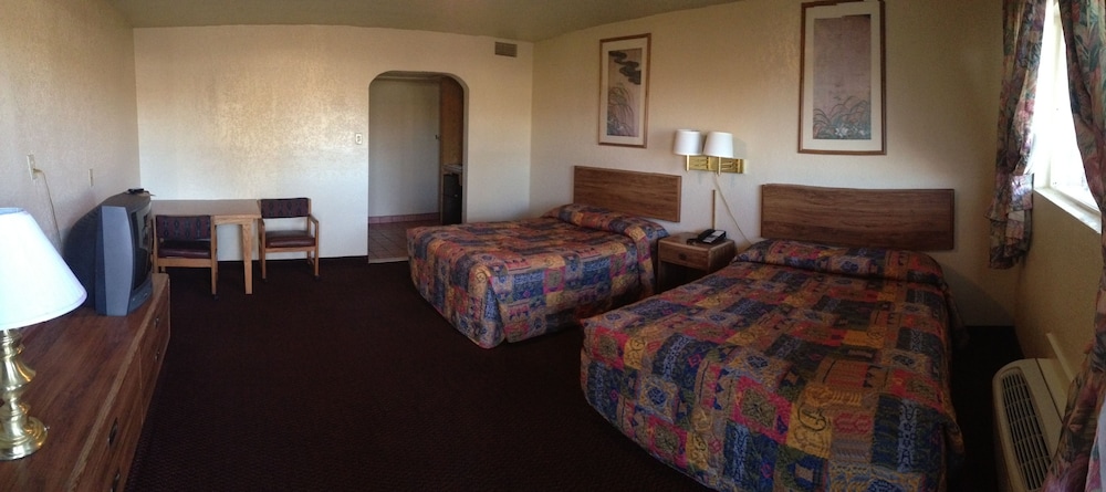 Travelodge by Wyndham Farmington Hwy 64 - photo 6