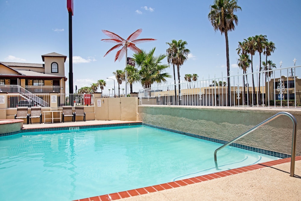 OYO Hotel McAllen Airport South - photo 56