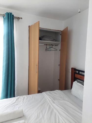 Cosy Studio with a Swimming Pool Free Parking