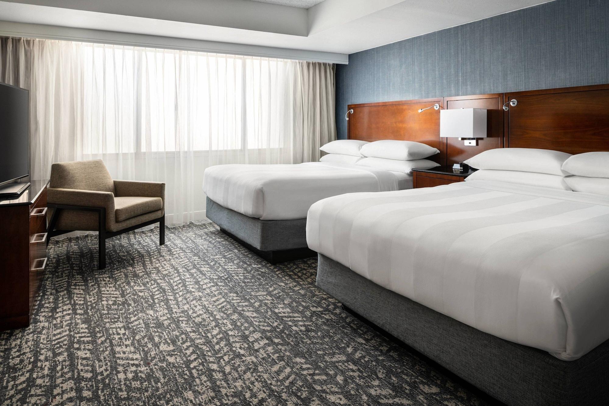 Holiday Inn Select Hotel - photo 5