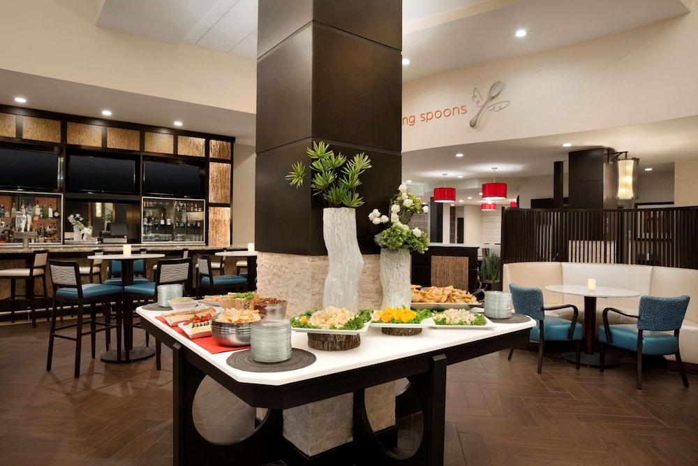 Embassy Suites by Hilton Jackson North Ridgeland - photo 32