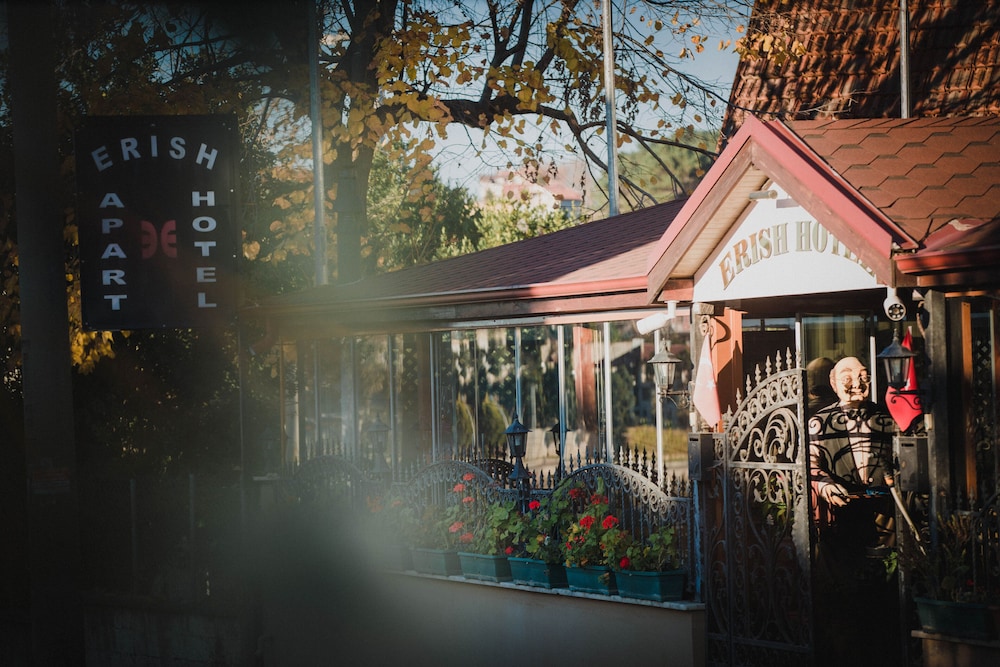 Erish Apart Hotel in Kandira, Turkey