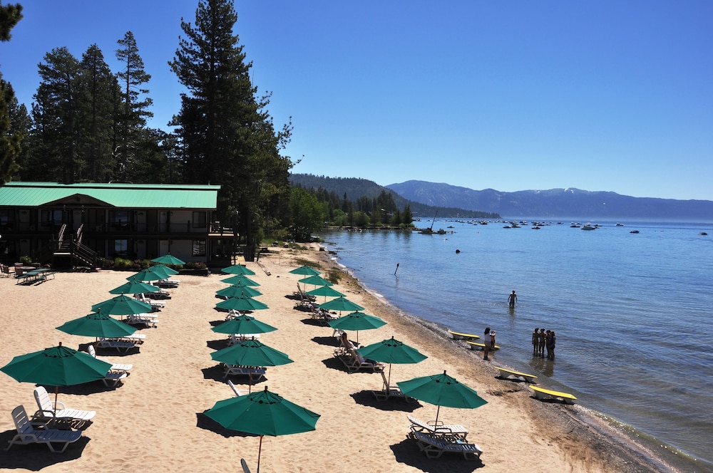 Mourelatos Lakeshore Resort - photo 50