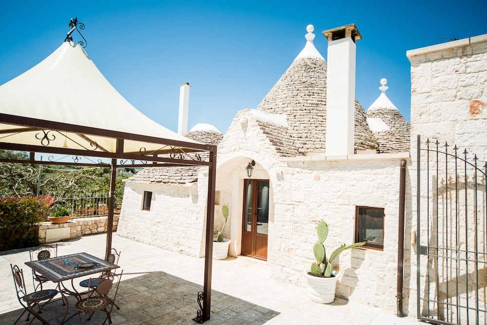 Trulli Nuova Aia Resort in Martina Franca, Italy