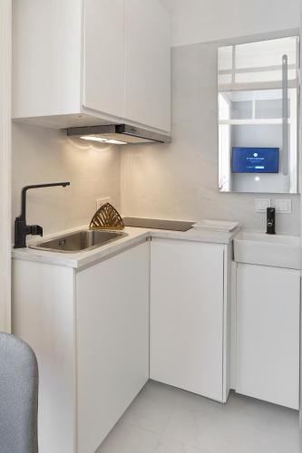 Small Design Studio Rosa Bairro Alto