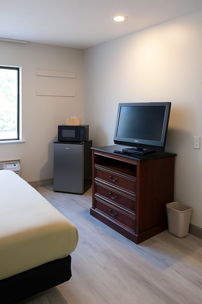 Raceway Inn - photo 7