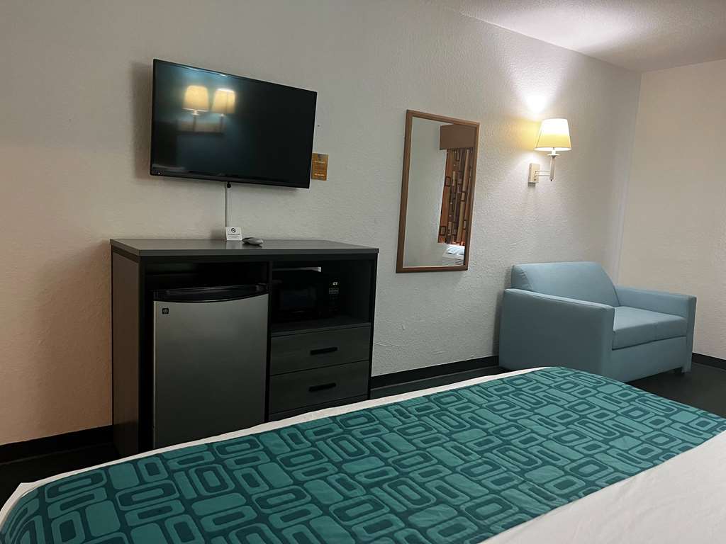 Howard Johnson by Wyndham Galveston - photo 18