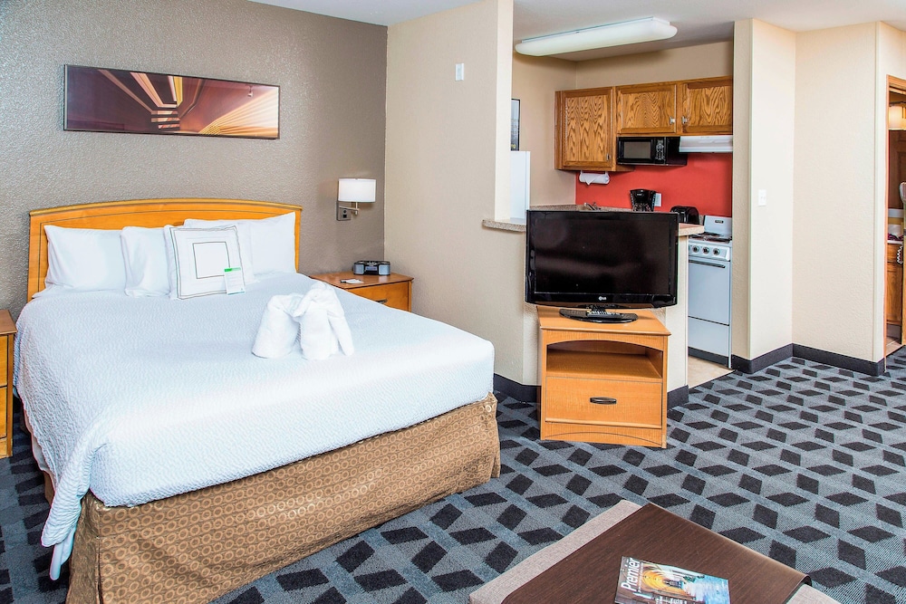 TownePlace Suites By Marriott Anaheim Maingate Near Angel Stadium - photo 8