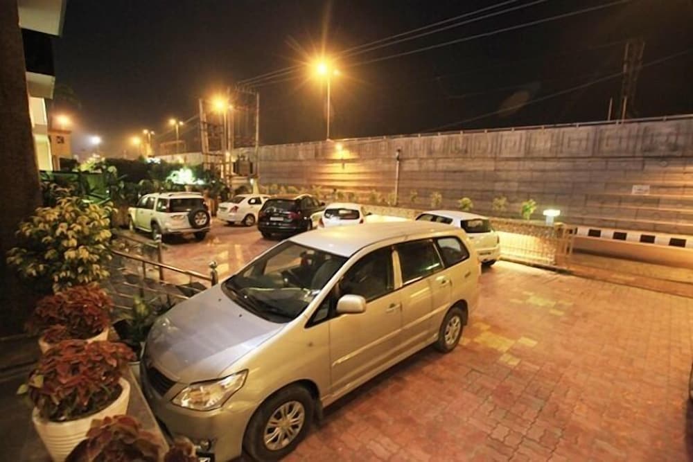 Hotel Neo Classic in Panchkula, India