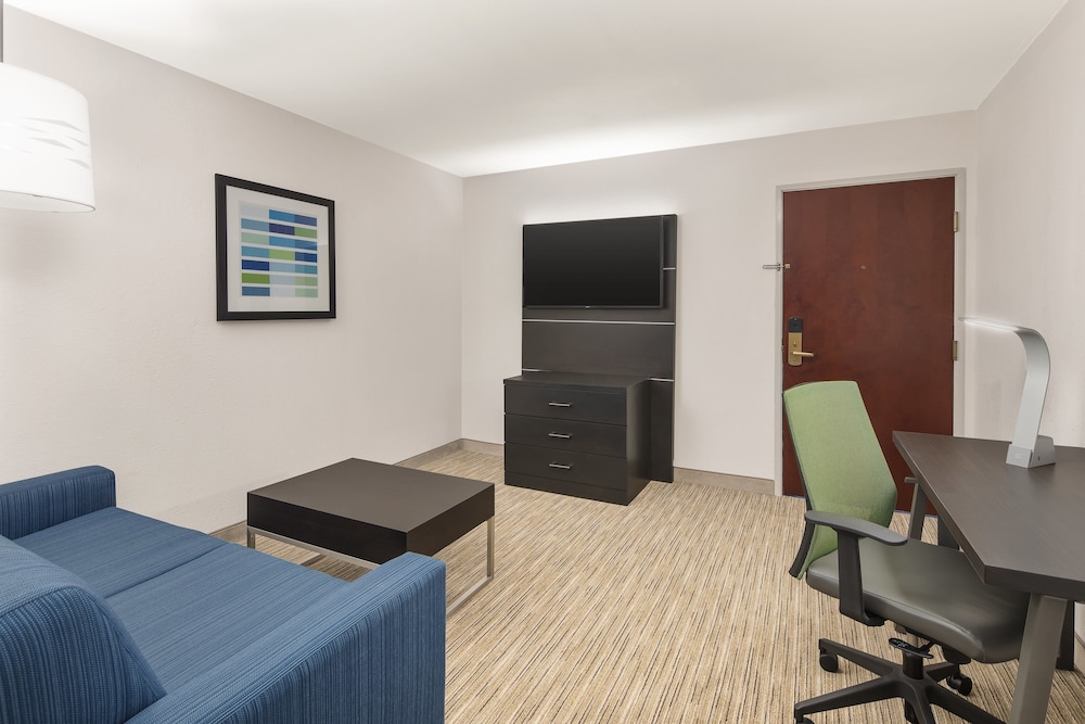 Holiday Inn Express & Suites Greenville Spartanburg by IHG - photo 10