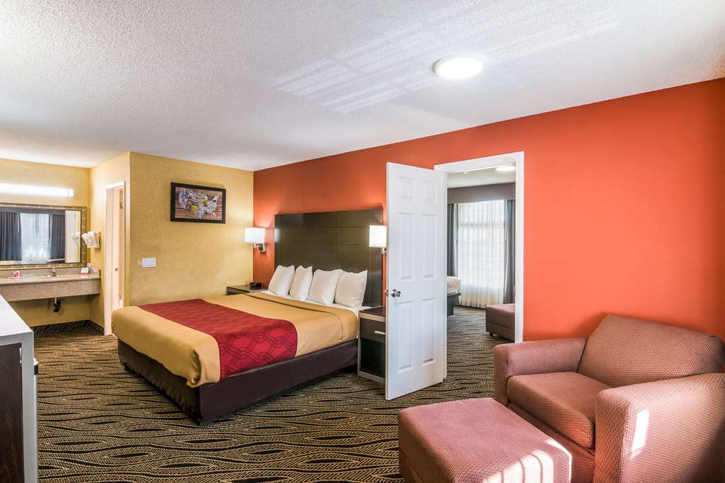 Econo Lodge Hesperia Victorville I 15 - photo 16