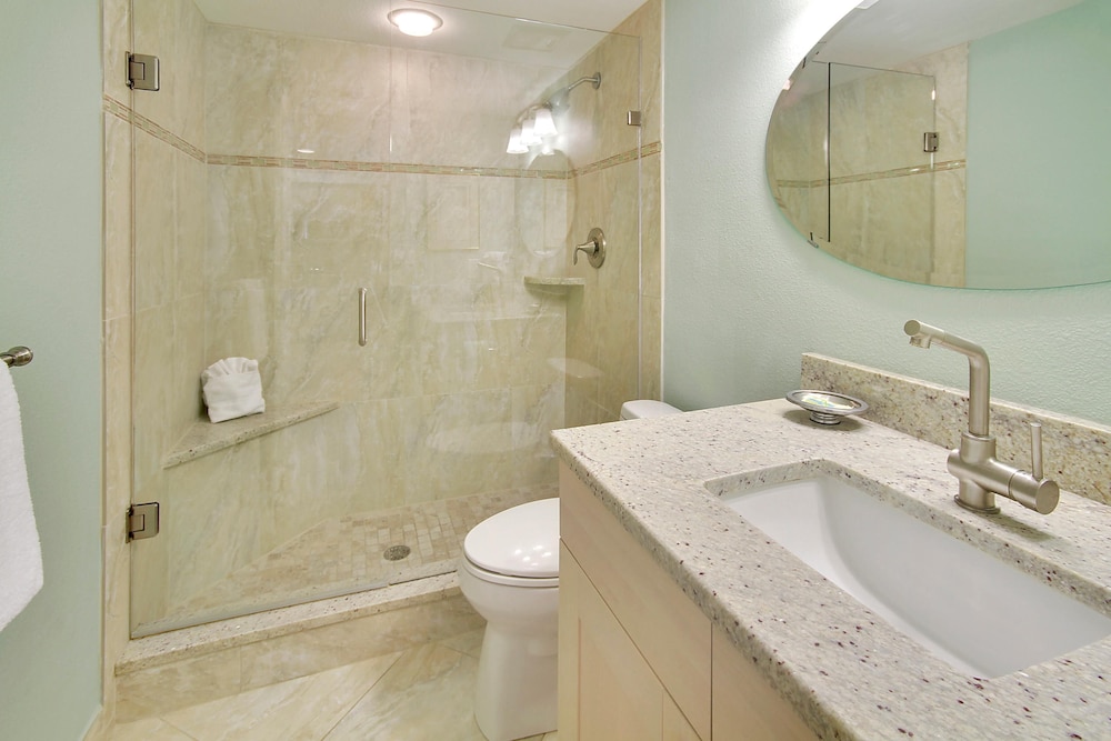 Land's End 11 406 Beach Front Premier - photo 12