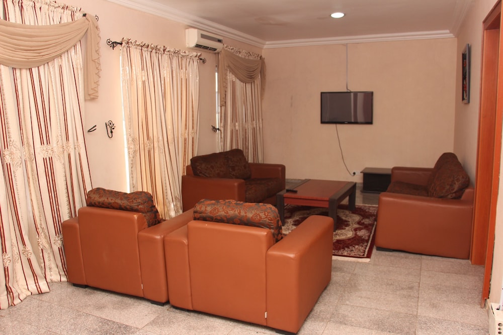 Reverton Hotel — Lokoja — photo 4