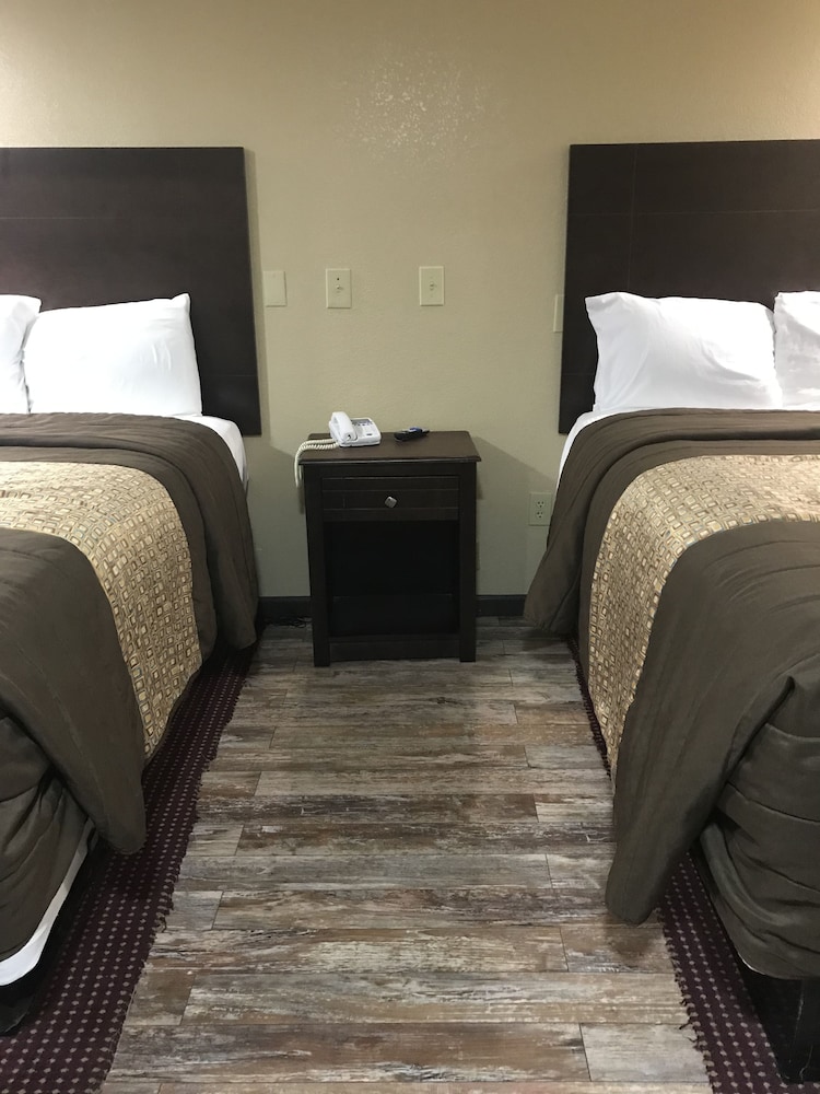Memphis Inn - photo 13
