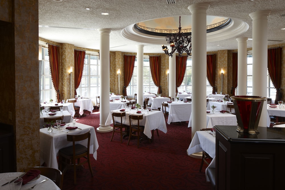 Inn On Woodlake - photo 42