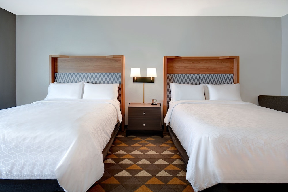 Holiday Inn Erie by IHG - photo 10