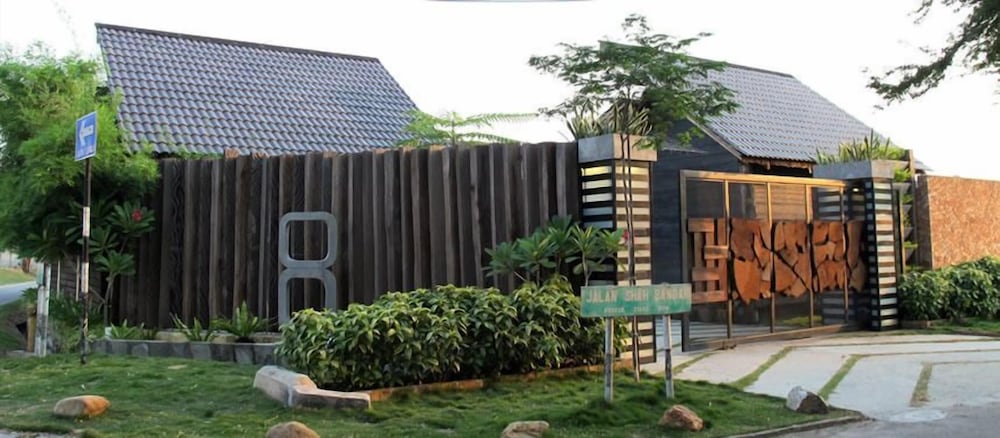 The Happy 8 Retreat @ Pasir Putih in Ipoh, Malaysia