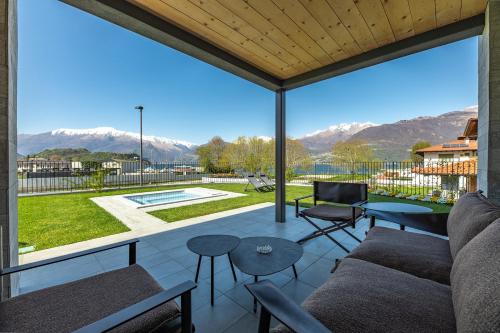 Lago Dorato Townhouse Sabrina by the Como lake — 4-Star Luxury Hotel in Colico Piano, Italy